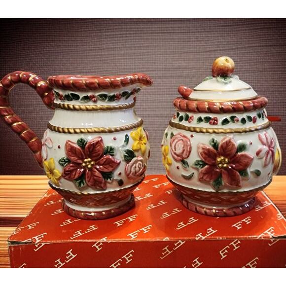 Fitz and Floyd Father Christmas Sugar Bowl with Lid and Spoon and Creamer Set - Picture 2 of 8